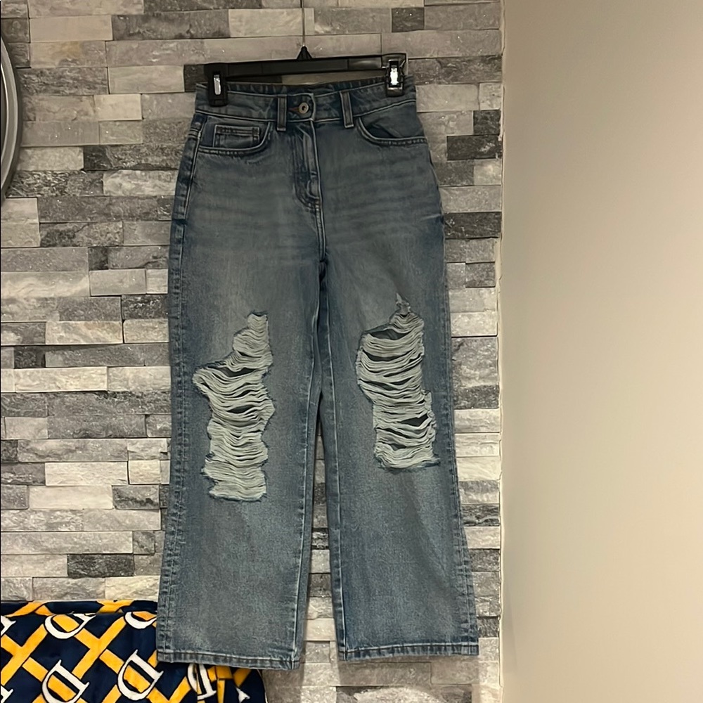 !!New Arrival!! Collusion women's distressed jeans